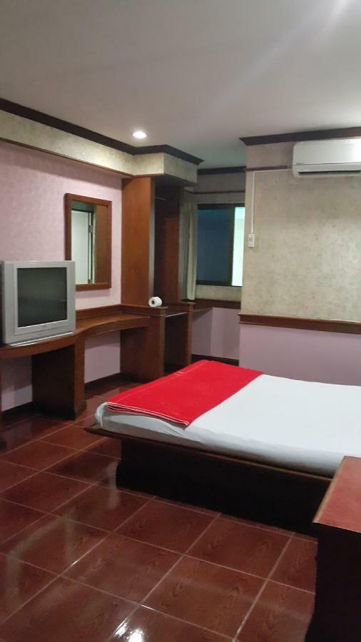Aparthotel West Wing Mansion Bangkok Esterno foto