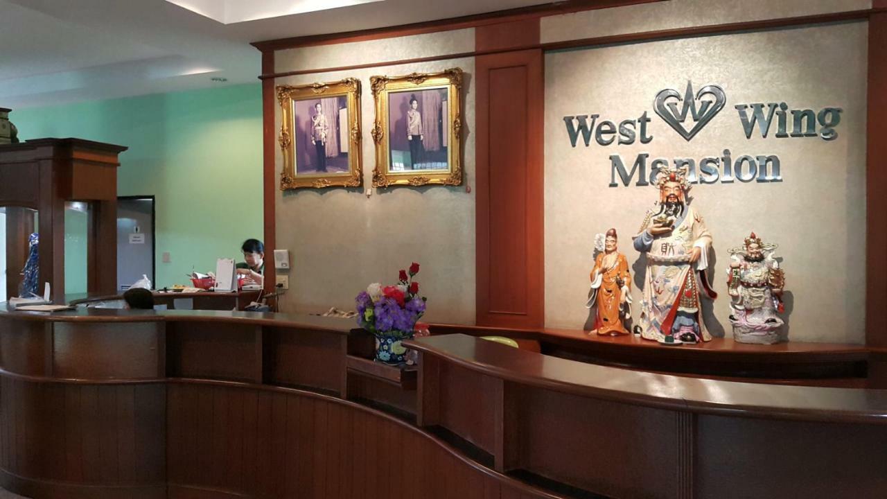 Aparthotel West Wing Mansion Bangkok Esterno foto