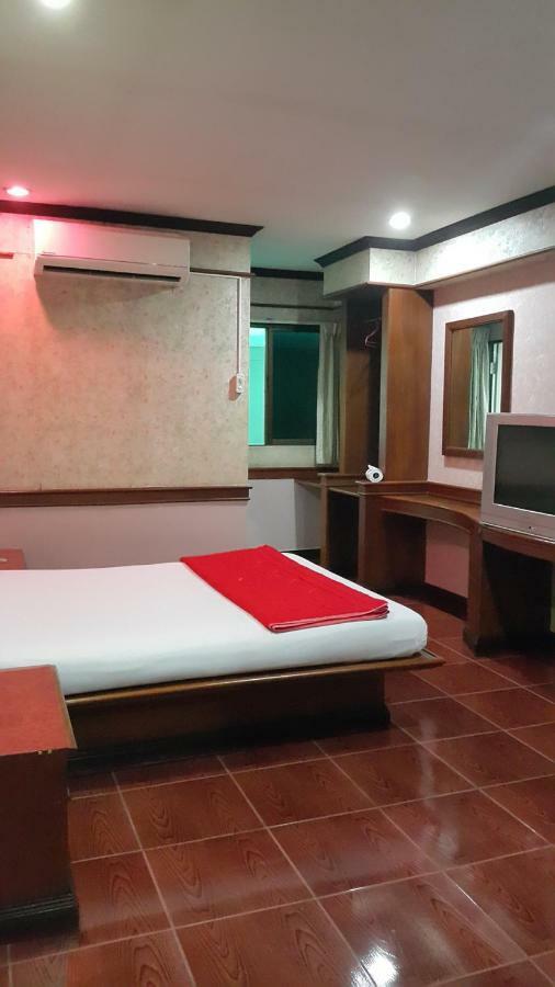 Aparthotel West Wing Mansion Bangkok Esterno foto